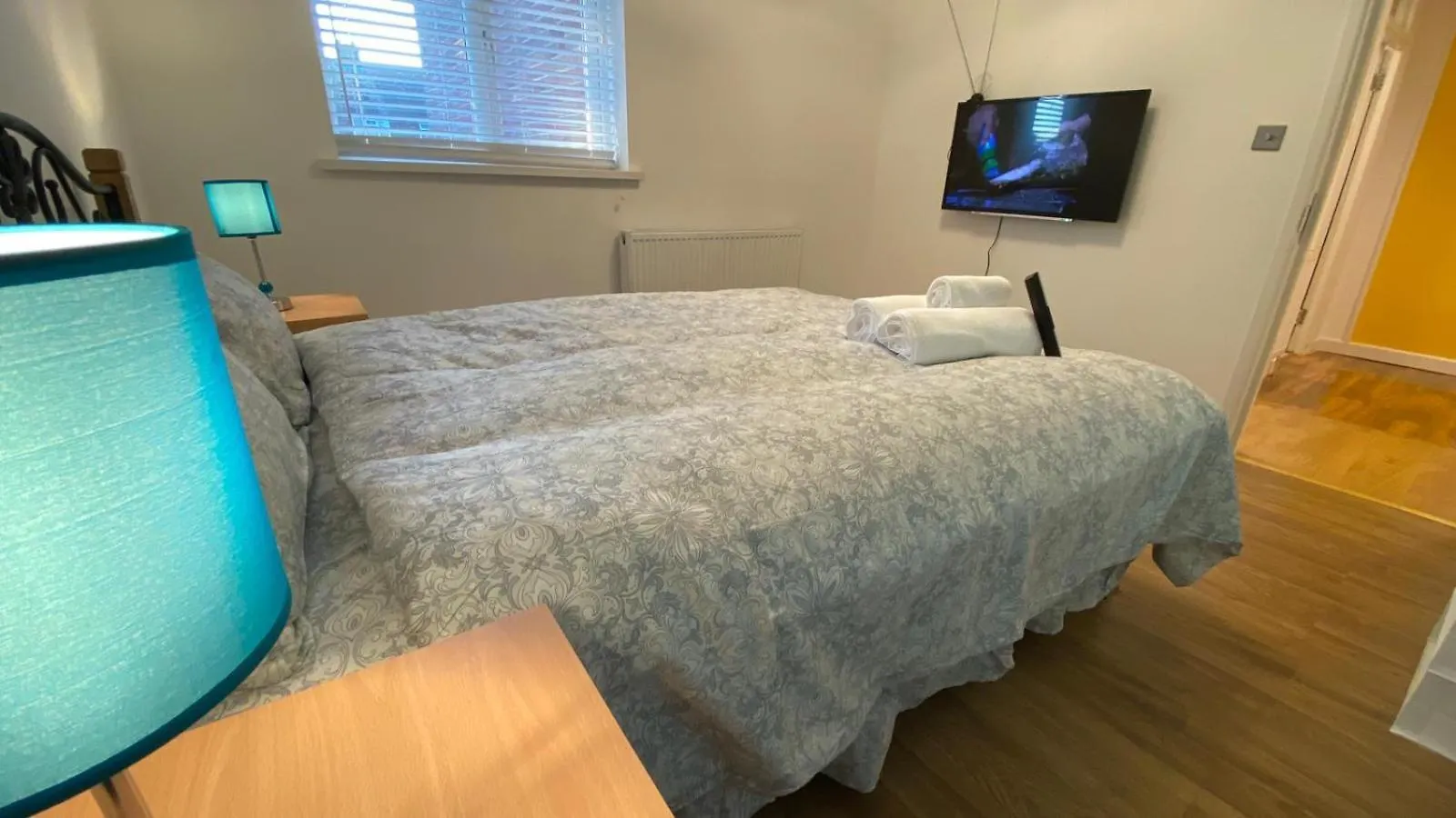 Bed & Breakfast Grand Heights Suites London